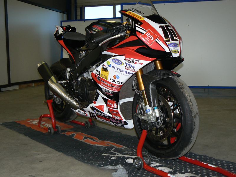 Volka'Start Issoire DIVA II Aprilia rsv4 factory 2014 aprc