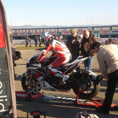 APRILIA RSVA FACTORY APRC #16 EUROPEAN BIKES au depart 