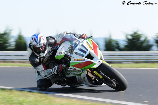 serge nangeroni en action zx-10r_1