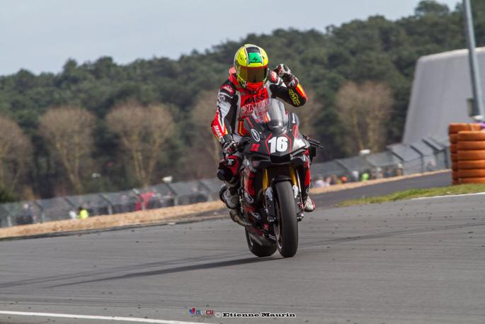 serge-nangeroni_en_action sur yamaha R1 2018